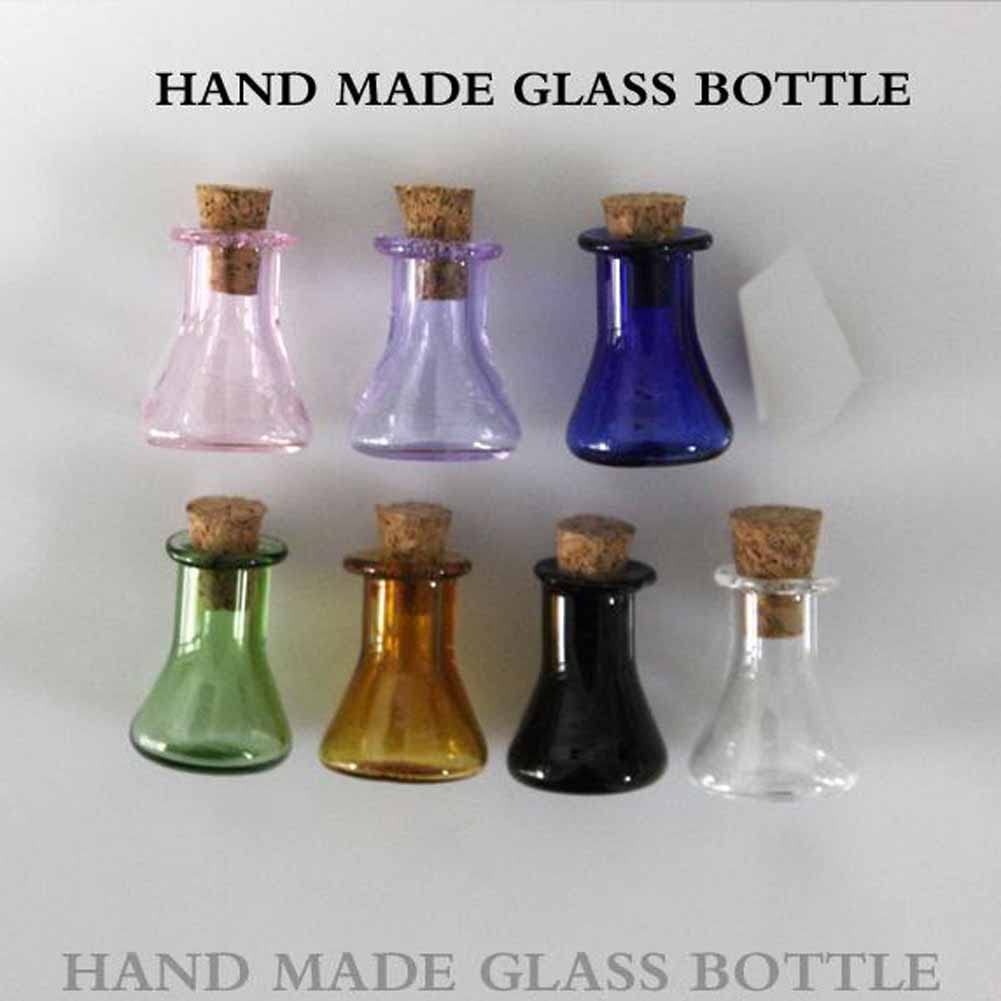 Amazon.co.jp: KJOET ミニ三角形ガラスボトル 7個 空の小瓶